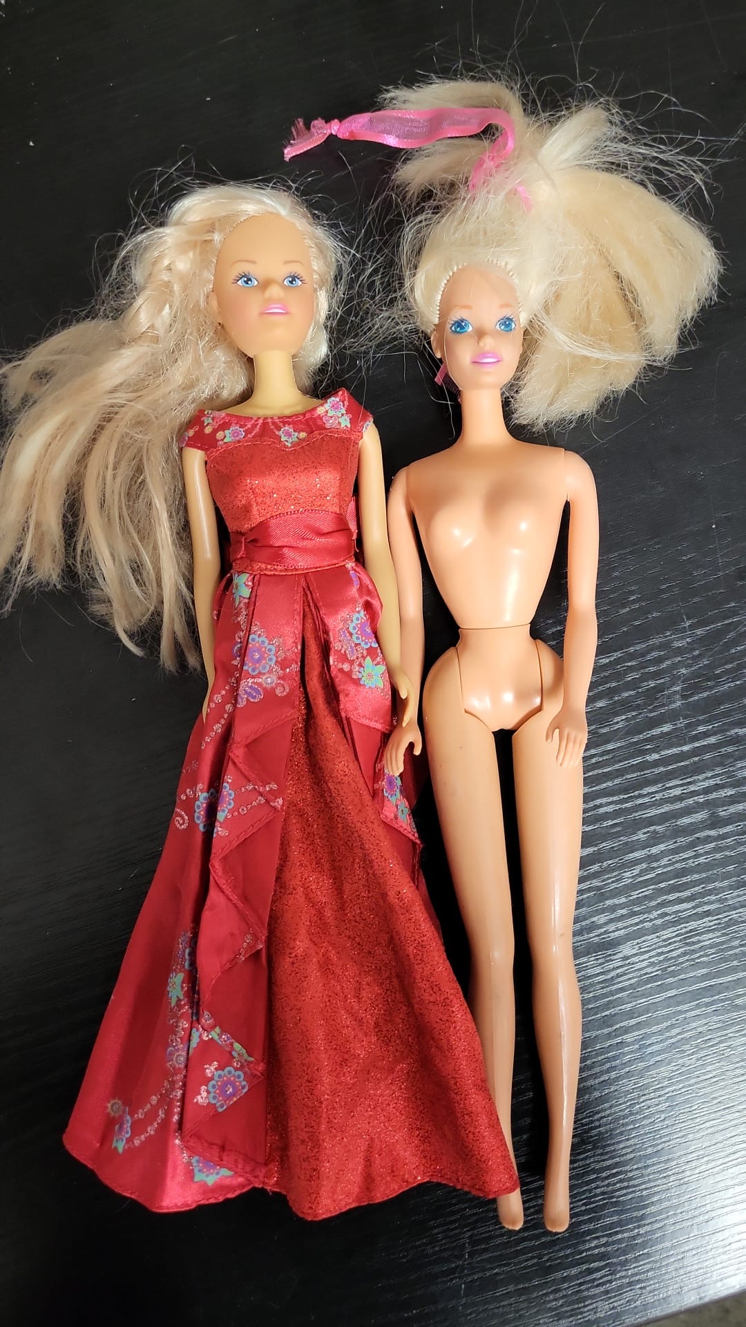 photo de Lot de 2 Barbies