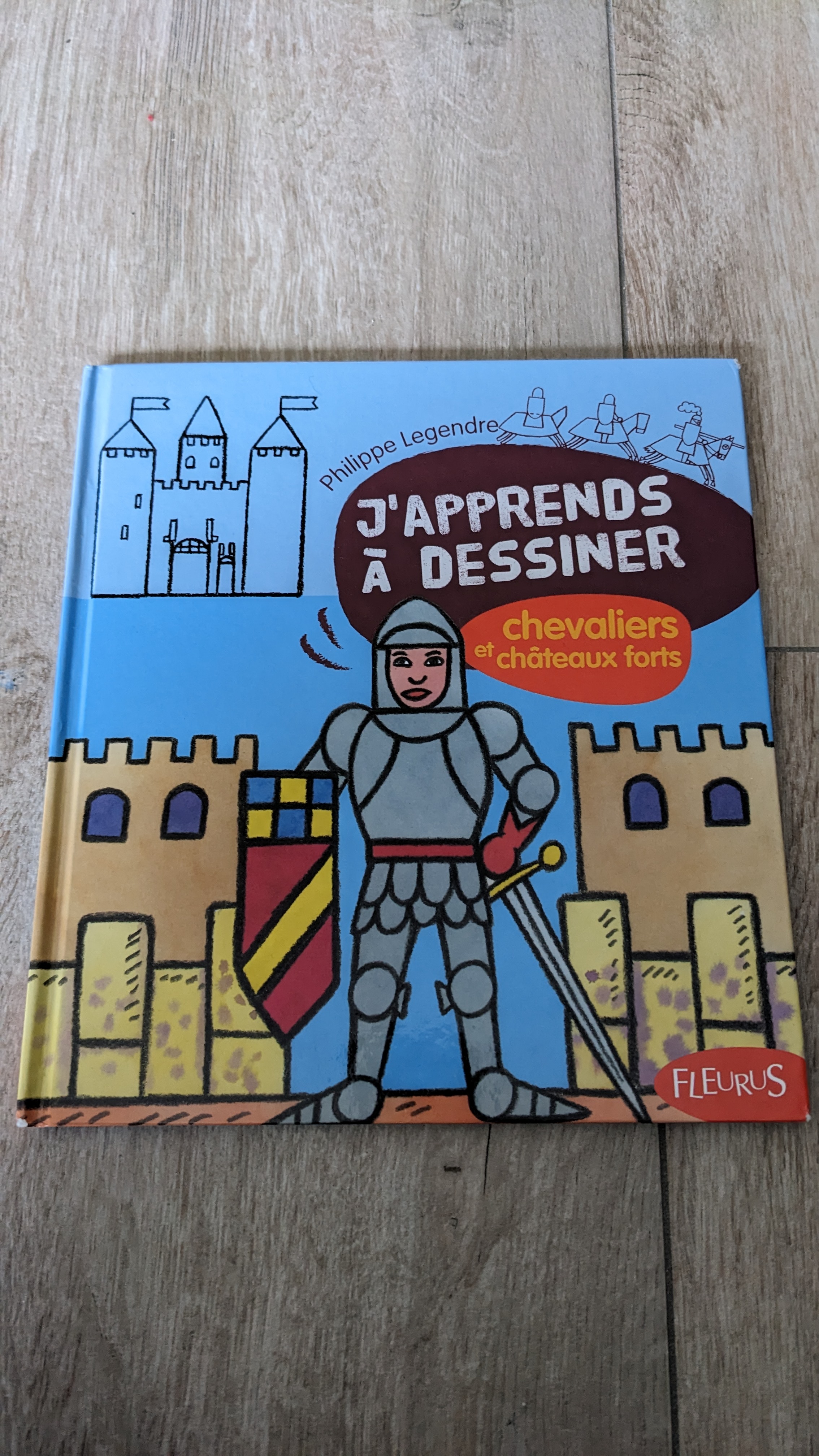 photo de Livre Jeu apprends à dessiner Châteaux forts et chevaliers